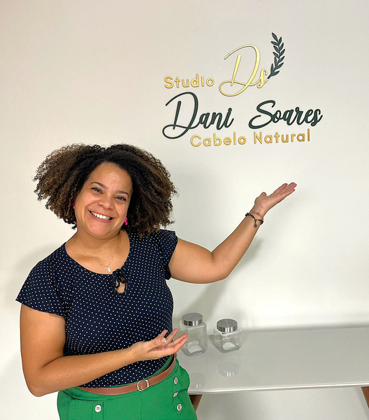 Foto da capa de Studio Dani Soares | Especialista em Cachos | Cabelo Natural em Ipatinga